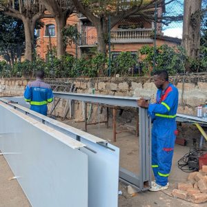 Fabrication d'enseigne lumineux à madagascar Fabrication d'enseigne lumineux à madagascar